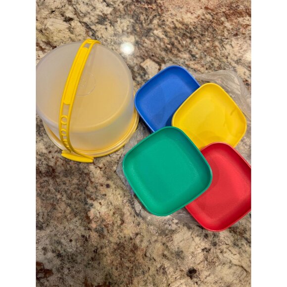 Tupperware Other - Tupperware Mini Cake Taker With Handle & 4 Divided Containers Yellow Lid Multico